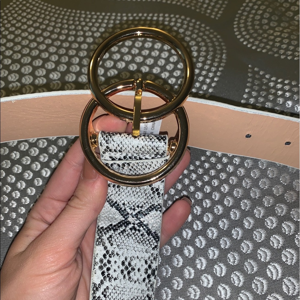 Adorable snake skin belt